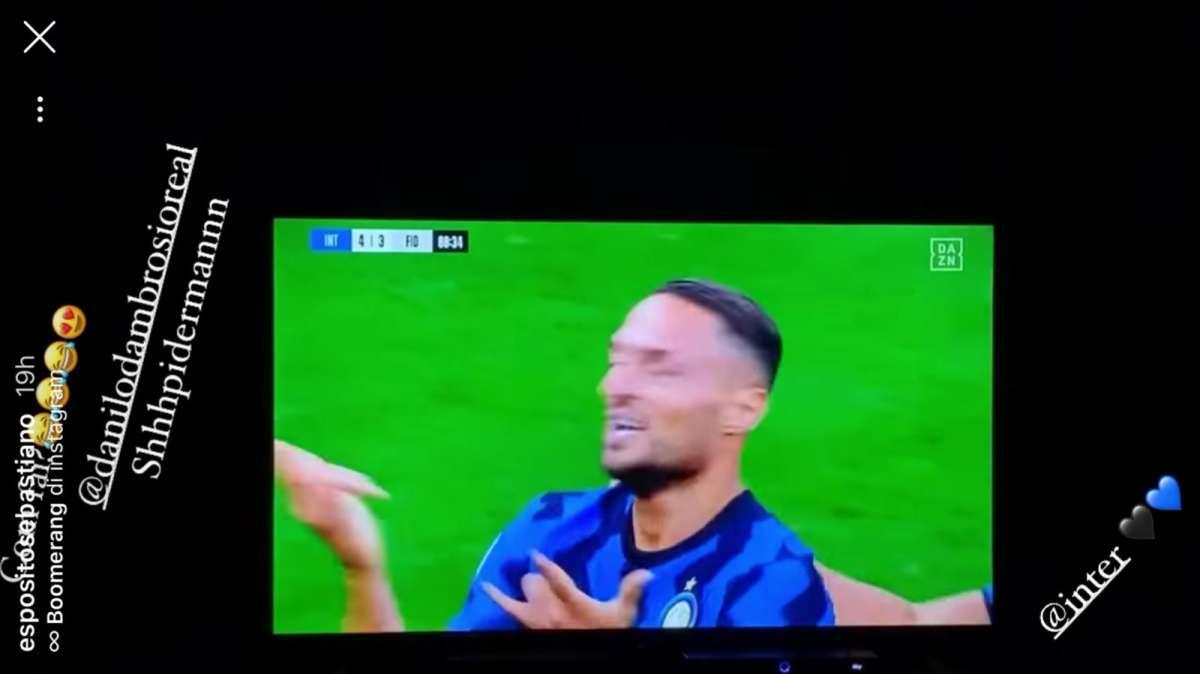 Esposito mantiene la parola: cuore a Milano e dedica a D'Ambrosio "Spiderman"