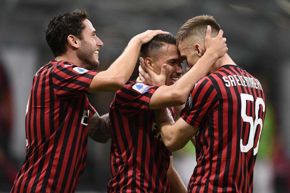 Champagne Milan, non c'è scampo per il Bologna: i rossoneri si impongono 5-1