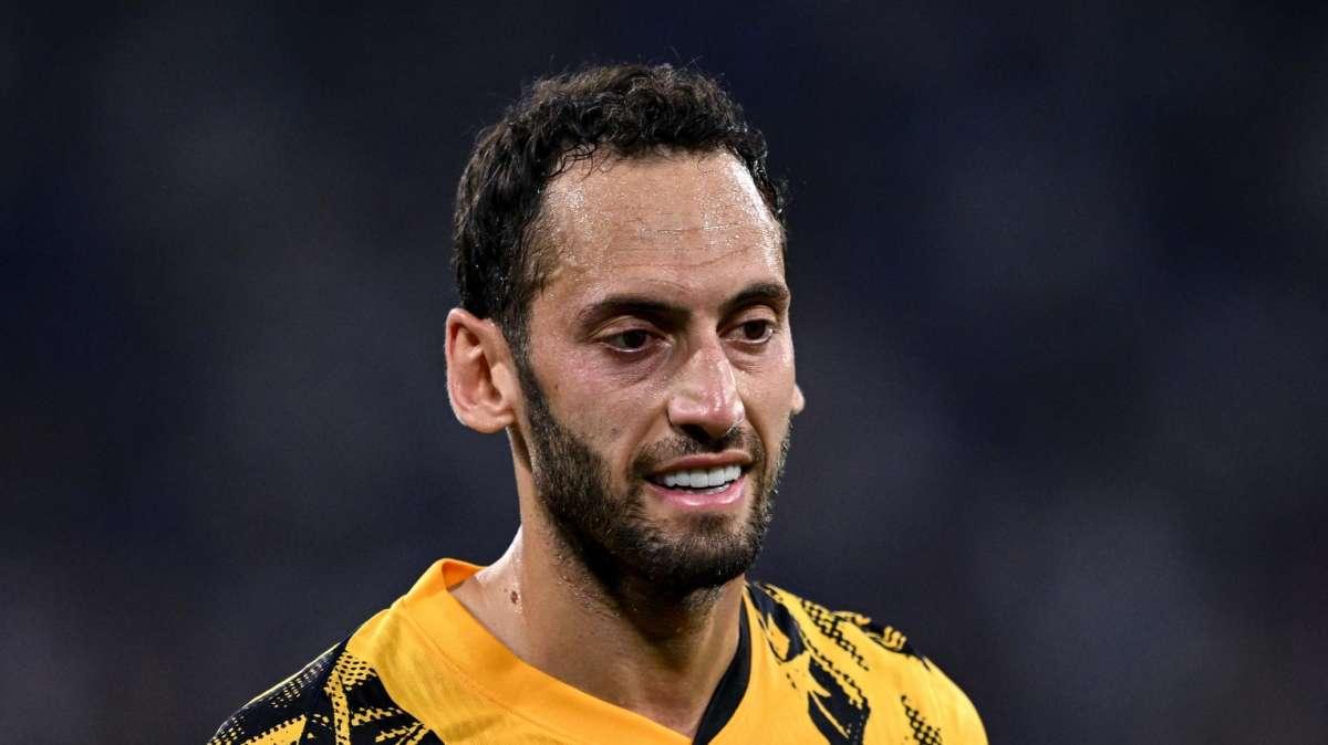 Dalla Turchia - Il Fenerbahce di Mourinho si muove per Calhanoglu: contatto tra il presidente e il giocatore