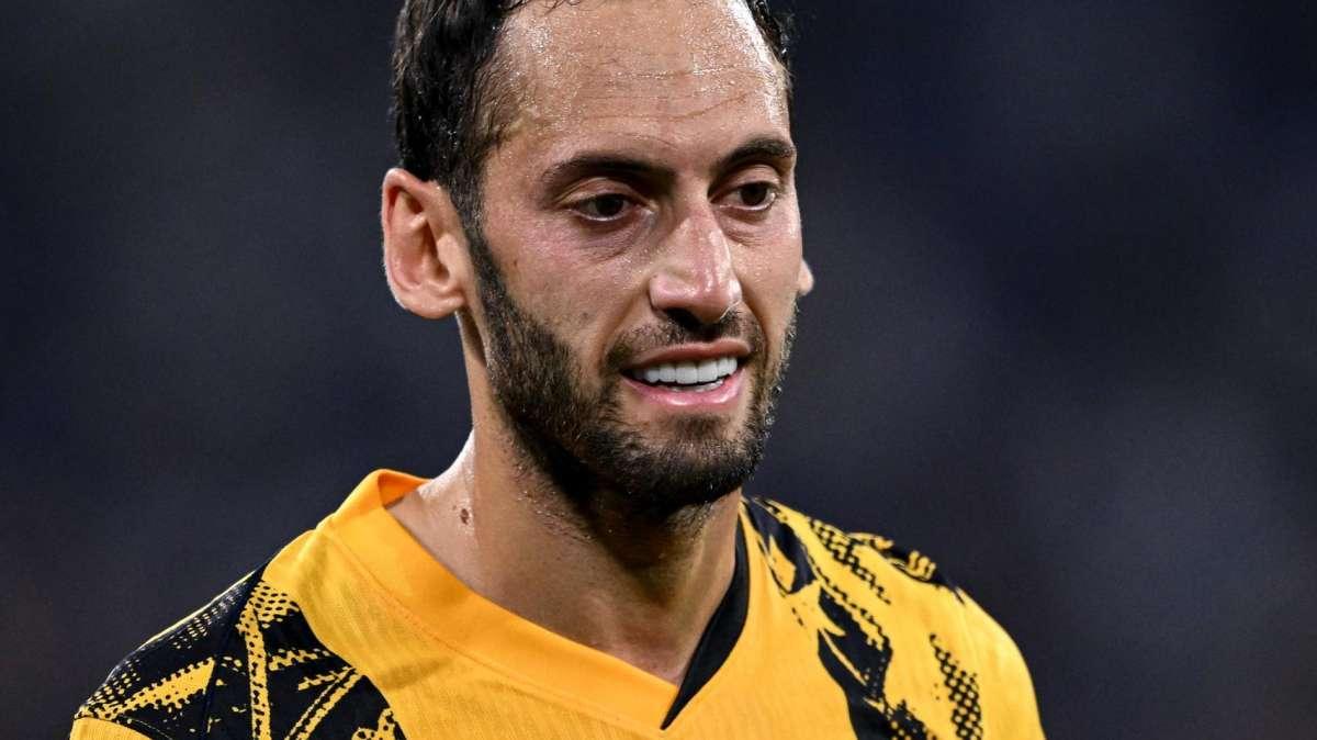GdS - Calha aspettava il Galatasaray, ma quella del Cimbom era un'ipotesi politica. Il retroscena e l'idea di Hakan