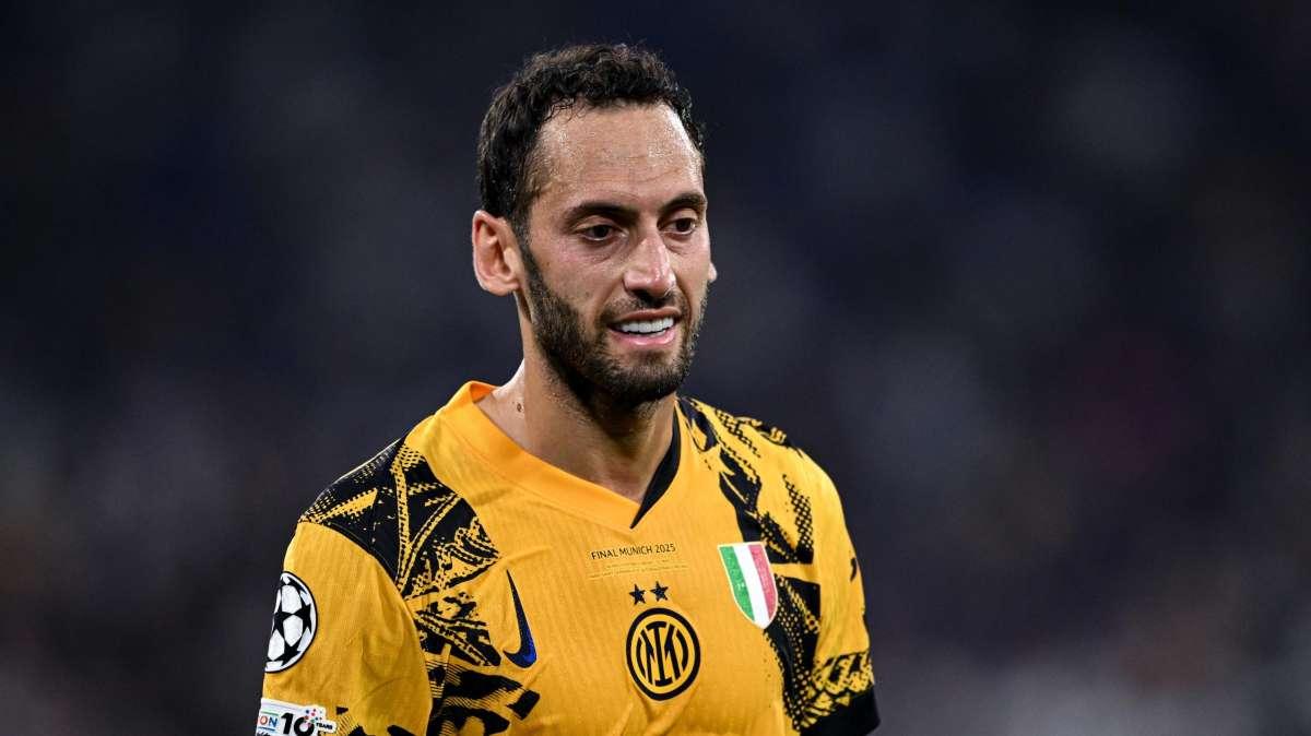 Sky - Calhanoglu, Frattesi, Ederson e Leoni: la situazione dell'Inter tra mercato in entrata e in uscita