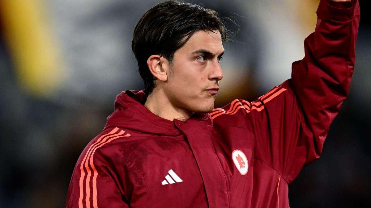 Stagione finita per Dybala. La Joya: "Tornerò più forte e sosterrò Roma e Argentina da lontano"