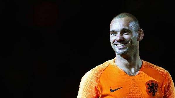 Covid-19, Sneijder rinvia il match d'addio: "Voglio lo stadio strapieno e oggi non è possibile"