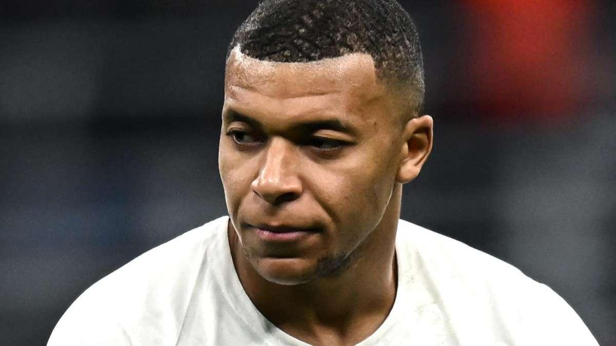Dopo le parole di Thuram la Federcalcio francese detta le linee guida: convocati Mbappé e Griezmann