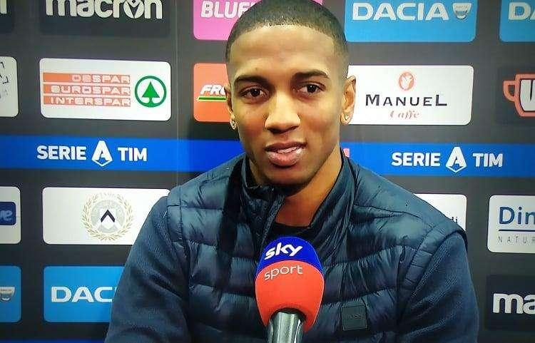 Young a Sky: "Pensiamo a vincere contro l'Udinese, non guardiamo il Milan"