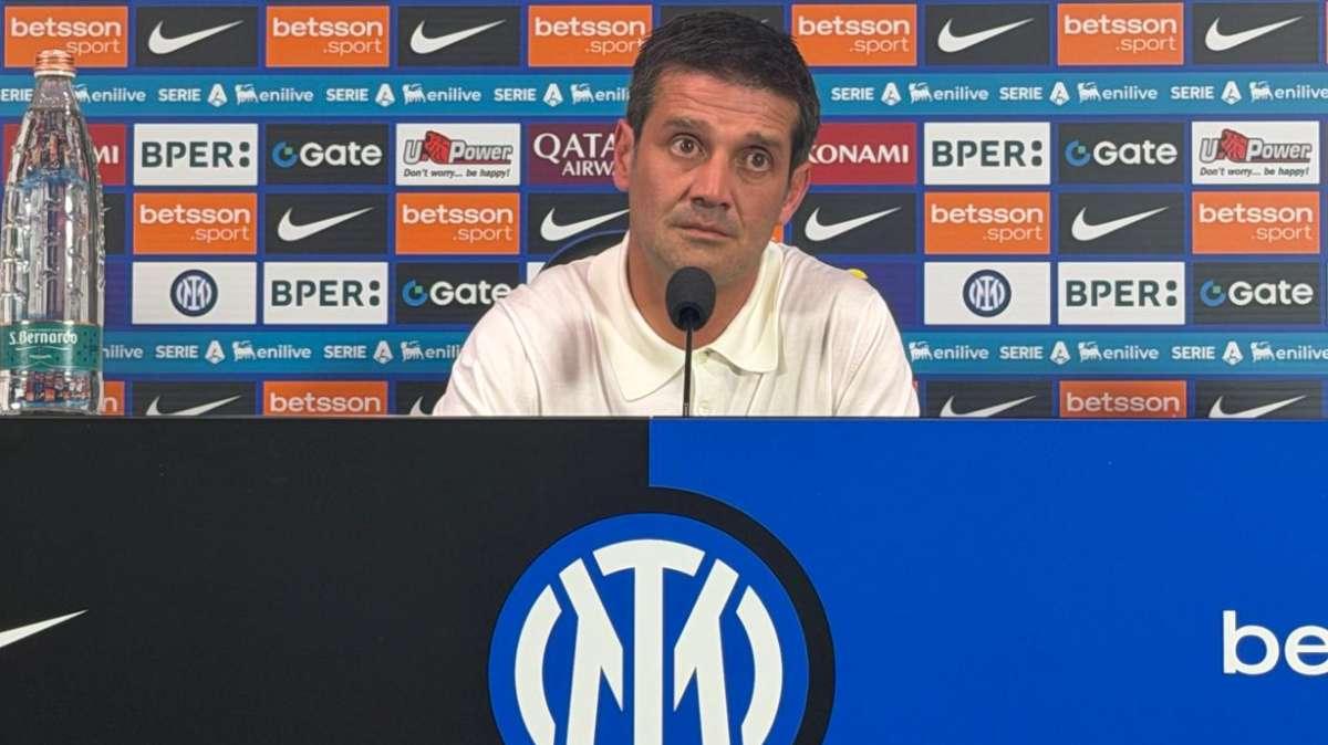 Chivu in conferenza: "Ci abbiamo messo la faccia, adesso siamo felici"
