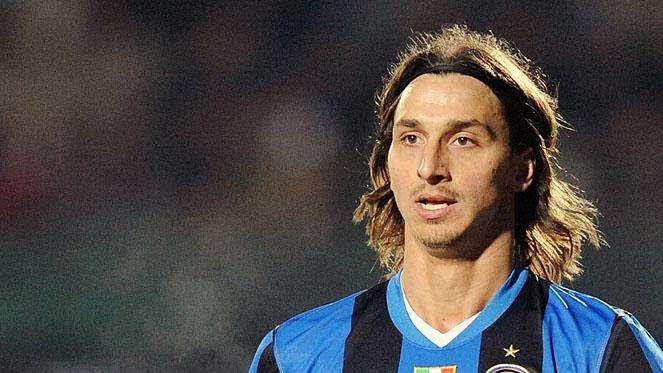 La lite con Moggi, l'addio alla Juve e l'accordo col Barça. Ibrahimovic: "Chiesi a Maxwell di portare le mie scarpe a Barcellona"