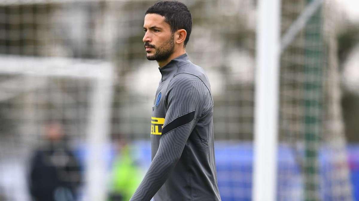CdS - Oggi l'esito dei tamponi e la decisione su Sanchez, Sensi e Young. Domani Skriniar esce dalla quarantena