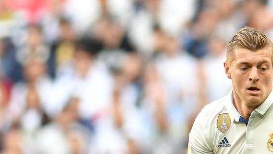 Jovetic, il Siviglia chiede tempo: vuole convincerlo a ridursi l'ingaggio
