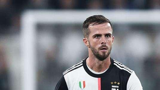 Pjanic: "L'Inter sta facendo un bel campionato. Complimenti a loro, ma guardiamo a noi"