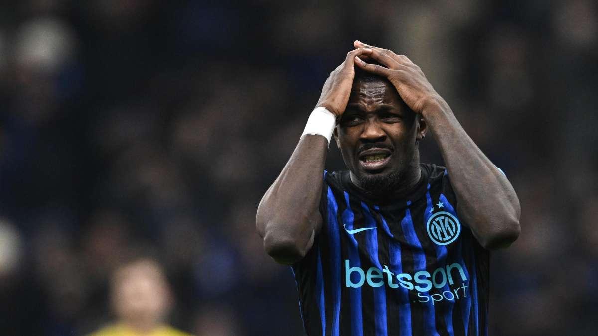Sky - Milan-Inter, Calhanoglu dalla panchina e Thuram in forte dubbio: la probabile. Allegri recupera Bartesaghi