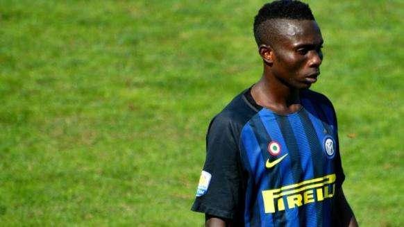 Ds Spezia presenta Awua a FcIN: "Un catturapalloni, l'Inter lo pagherà 2 milioni"