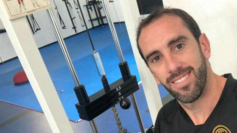 Sky - Conte sorride: a Cagliari con Godin. In dubbio Alexis Sanchez