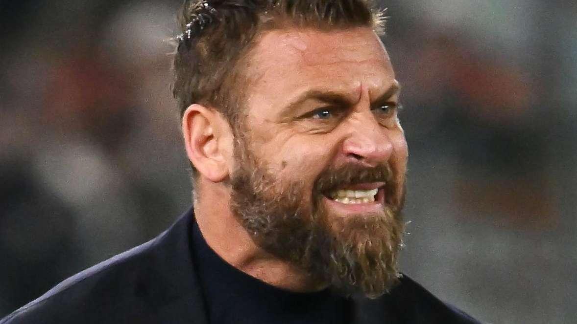Niente posticipo di Atalanta-Roma, De Rossi: "Scelte strane, una gara si giocherà a fine campionato"