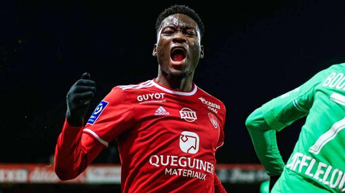 FcIN - Entro 48 ore la Cremonese vuole chiudere anche per Lucien Agoume. Summit in agenda, i dettagli