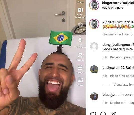 Vidal 'gioca' sui social: "Dove si trova la mia prossima squadra?". Spuntano la bandiera del Brasile e... un sorriso 