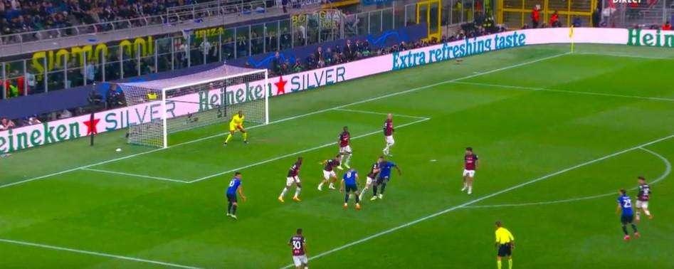 Inter-Milan - Inzaghi e i cambi della vittoria. Gosens e Lukaku scudieri del Toro, Big Rom ne attrae a sé quattro