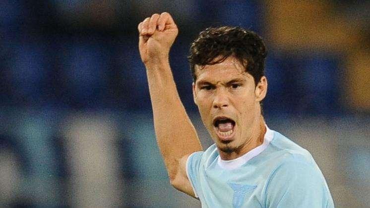 Hernanes, l'agente vola in Italia. L'Inter offre Icardi?