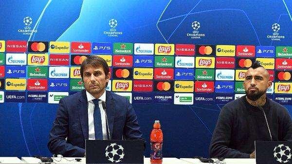 Vidal in conferenza: "Contento di essere qui, ho voglia di vincere. Pochi gol? Metto sempre davanti la squadra"