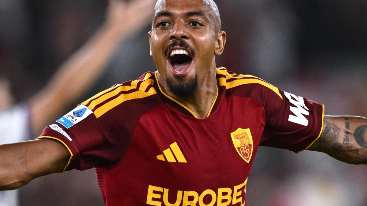 Roma, maglia senza sponsor contro il Fenerbahçe. Con una soluzione