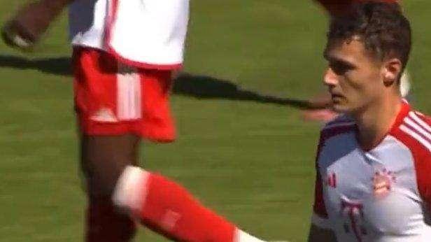Bild - Problemi superati: oggi Pavard è tornato regolarmente ad allenarsi