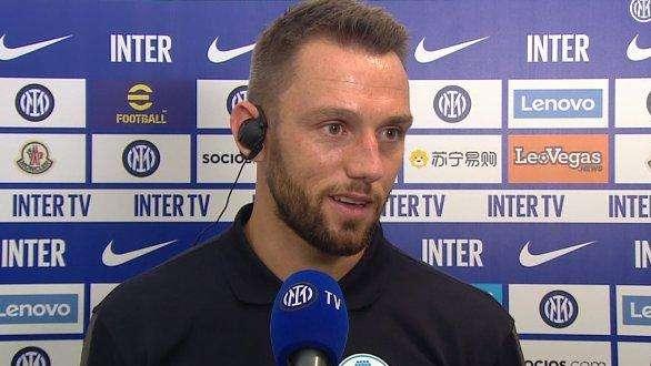 De Vrij: "Sono calmo, razionale e positivo. Samuel una leggenda". Poi svela cosa 'ruberebbe' a Thuram 