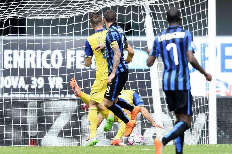 Chievo-Inter, solo due volte nerazzurri in bianco