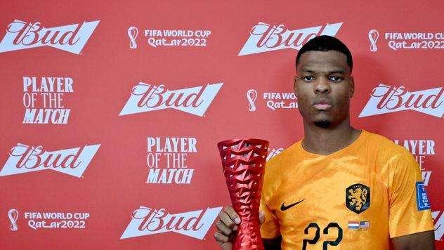 Olanda ai quarti e Dumfries MVP, l'Inter fa i complimenti all'esterno e a De Vrij