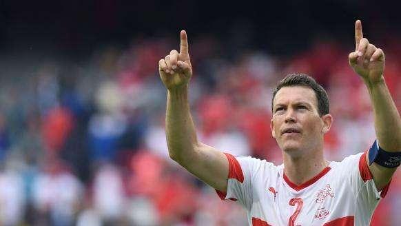 Lichtsteiner, non solo Inter: anche 3 straniere presenti