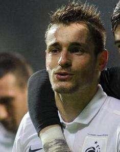 Seydoux tuona: "Debuchy non lo vendiamo"