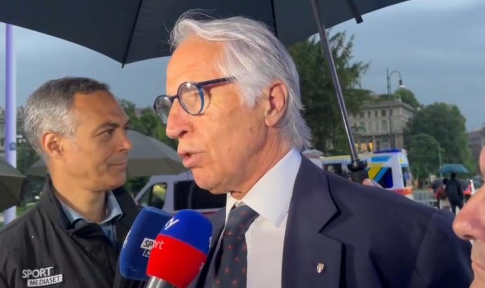 Malagò: "Nuova commissione sui conti dei club un gioco delle 3 carte"