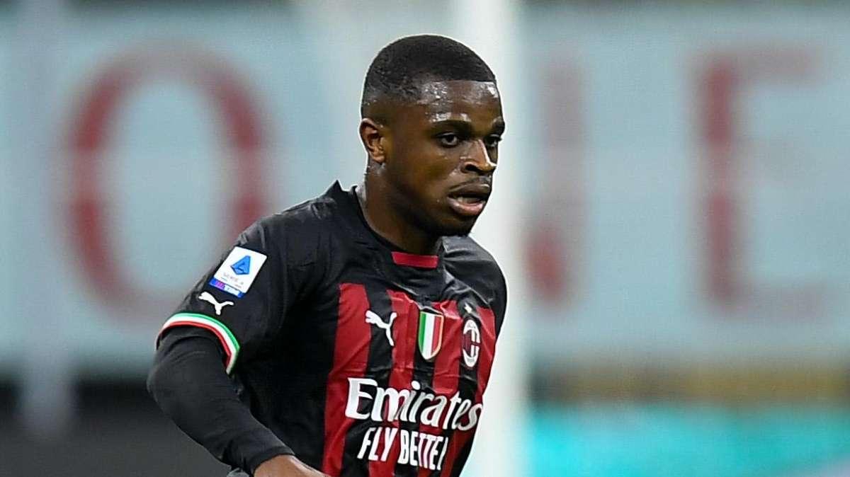 Milan, derby a rischio per Kalulu: distrazione al legamento collaterale mediale. Ok Maignan