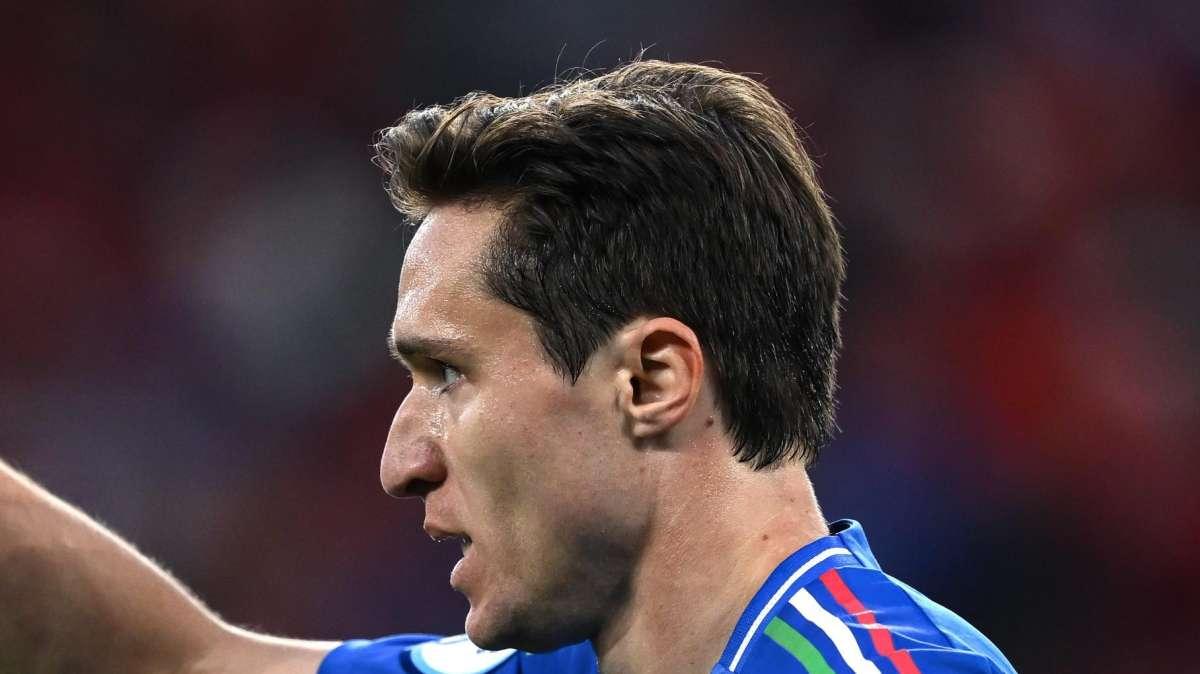 SM - Chiesa punta a liberarsi a zero dalla Juve: Inter in agguato. Giuntoli chiede 20 mln subito, spunta la Premier