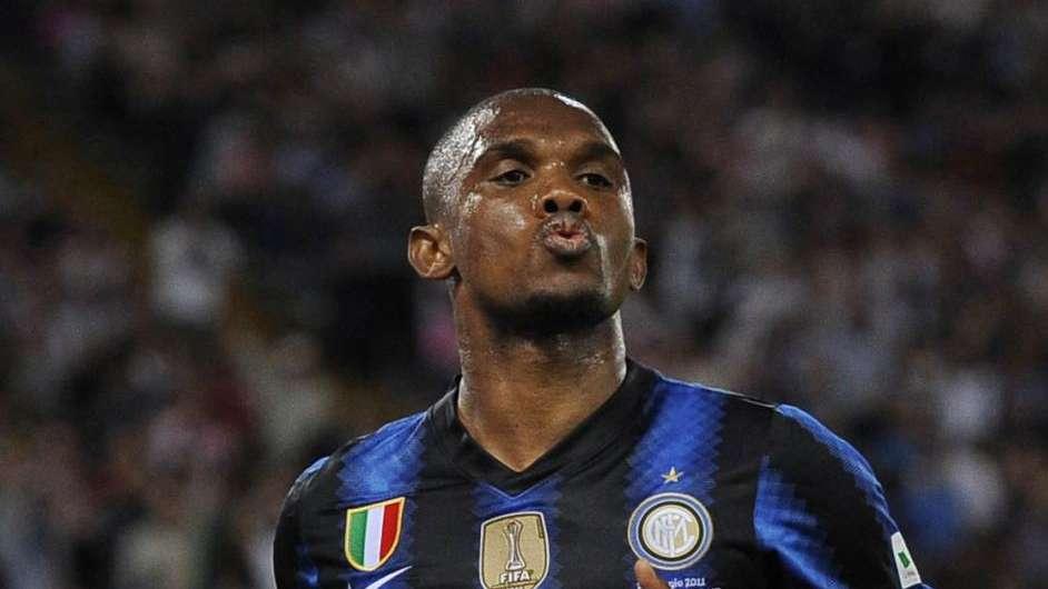 Mou scherza su Eto'o: "Ha 32 anni o 35. Non so..."