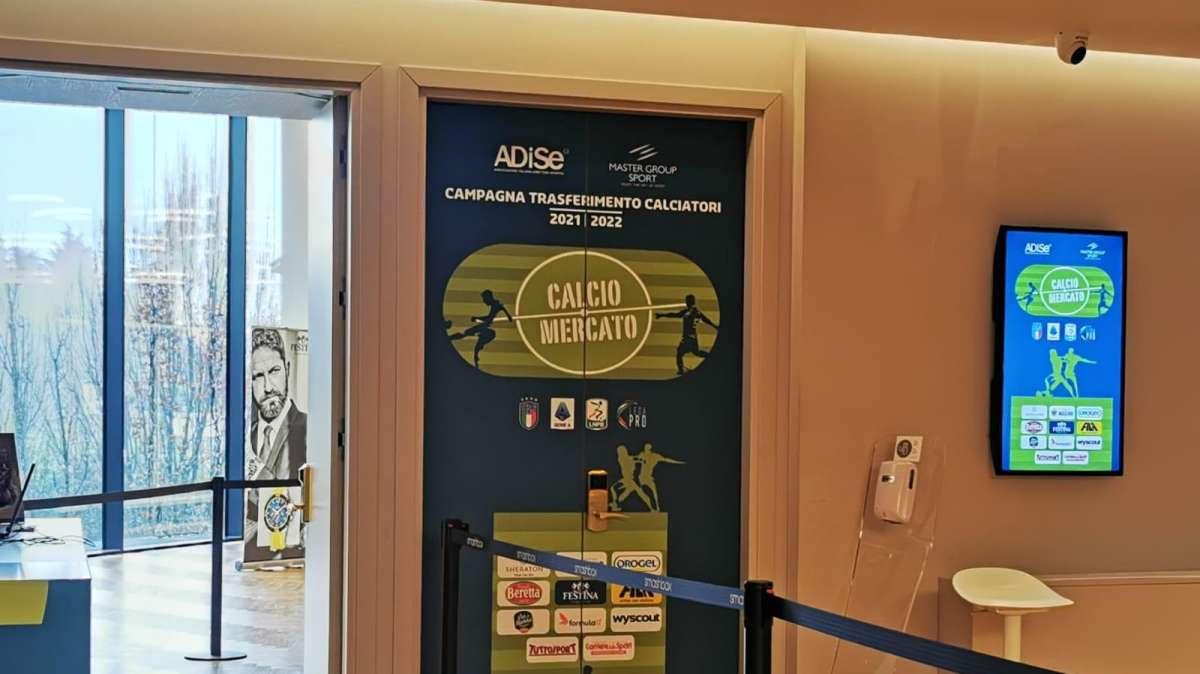 Mercato estivo 2026, stabiliti i termini di tesseramento per i professionisti