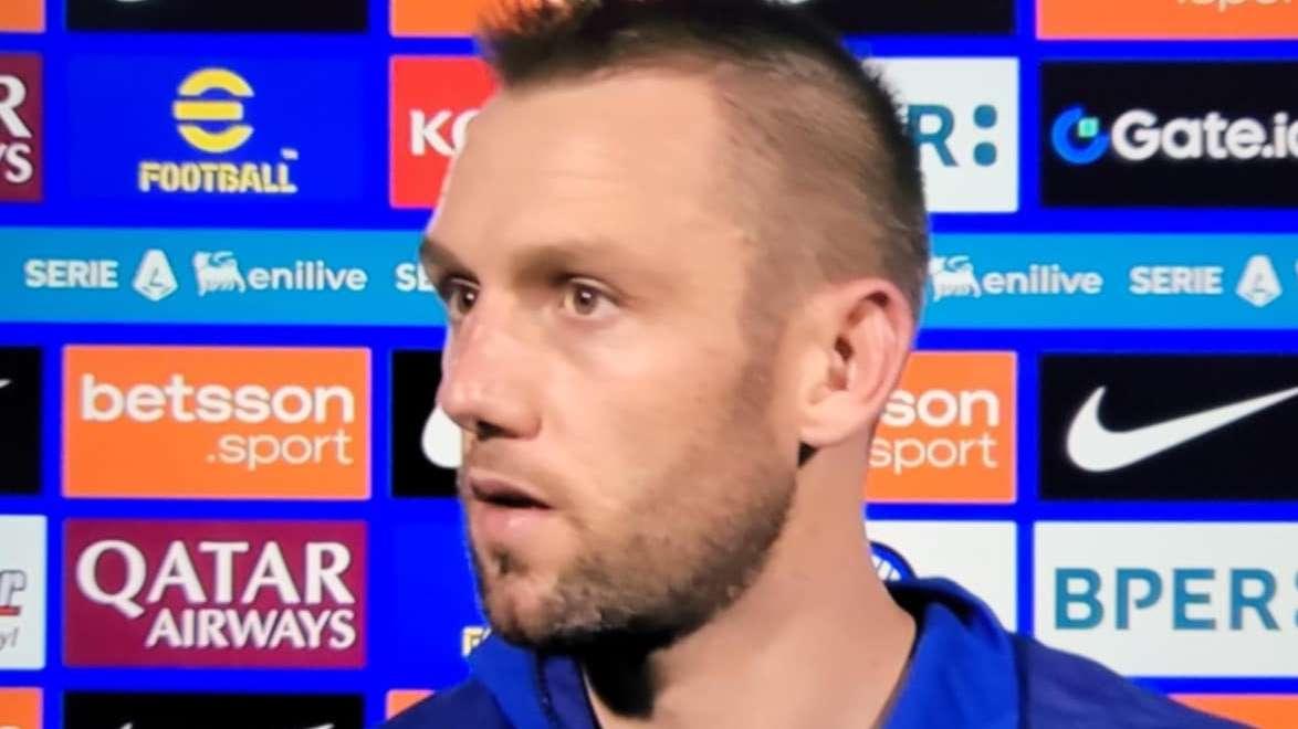 De Vrij a DAZN: "Bene il risultato, ma c'è da migliorare. Per fortuna il gol loro è stato annullato"