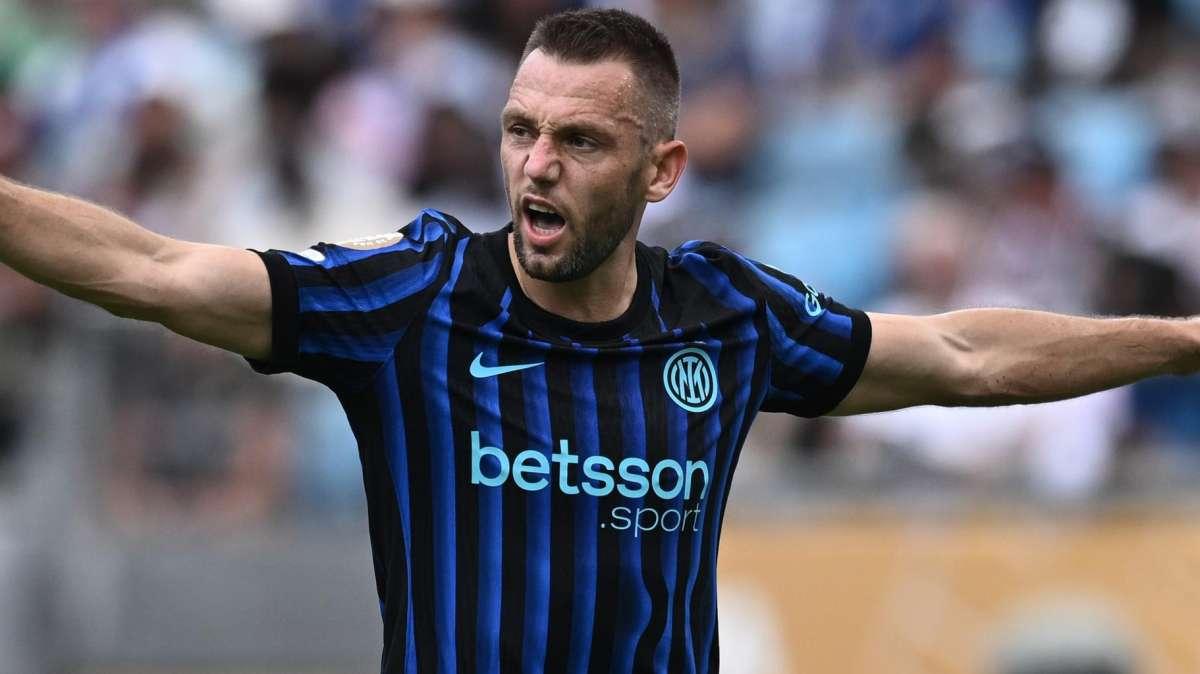 GdS - Nell'Inter di Chivu non c'è più il posto fisso: Bisseck e De Vrij insidiano Pavard e Acerbi 