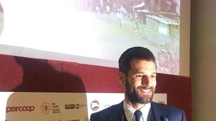 FOTO - Candreva alla presentazione del Torneo Amici dei Bambini