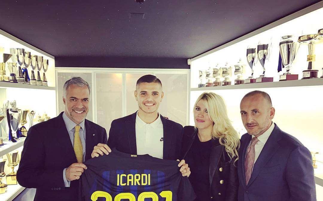 FOTO - Icardi con Bolingbroke e Ausilio: "Grazie al club e a Wanda che hanno reso questo sogno realtà"