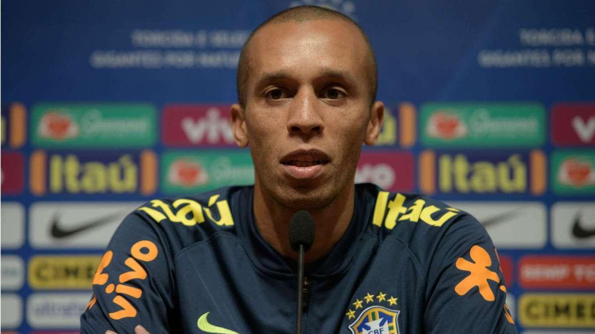 Miranda torna a casa? Il São Paulo lo punta, ma lui spara alto con l'ingaggio