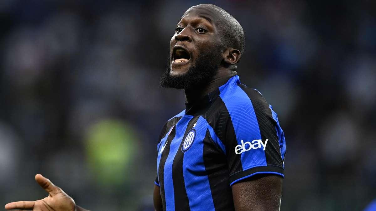 CdS - Mbappé a 250 milioni: se il Real Madrid ci sta, il PSG su Vlahovic. Poi assalto Juve a Lukaku, ma niente prestito