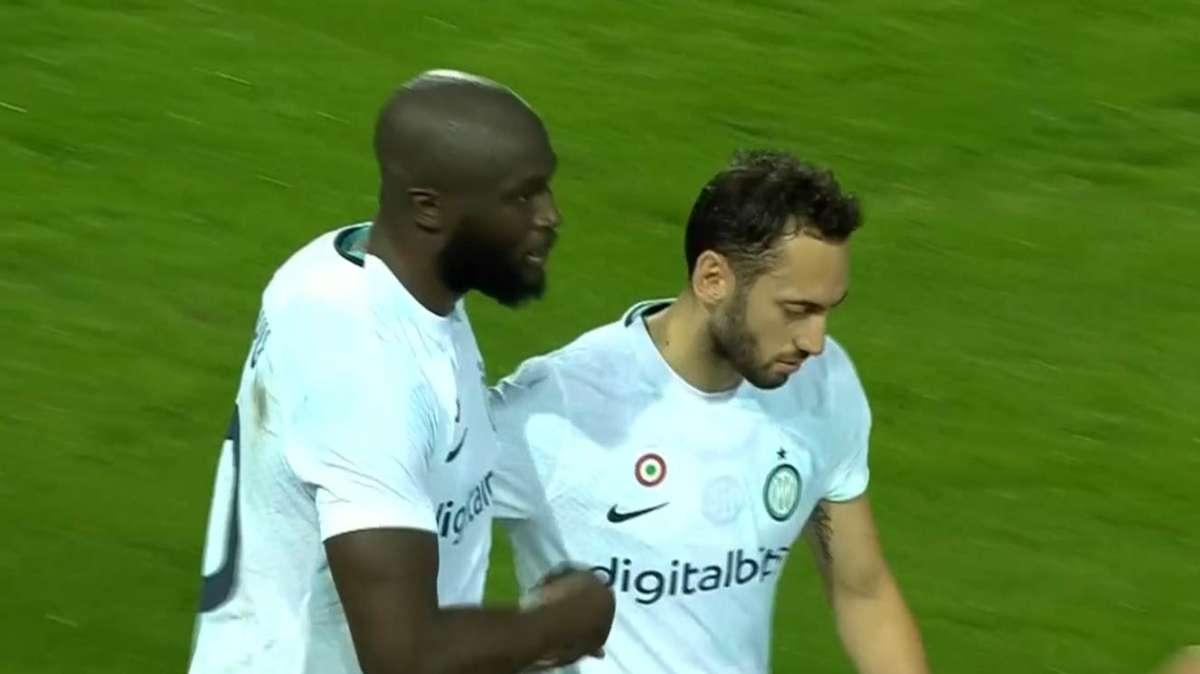 Finalmente Lukaku, l'Inter celebra il gol di Big Rom: "L'unico modo per tornare"