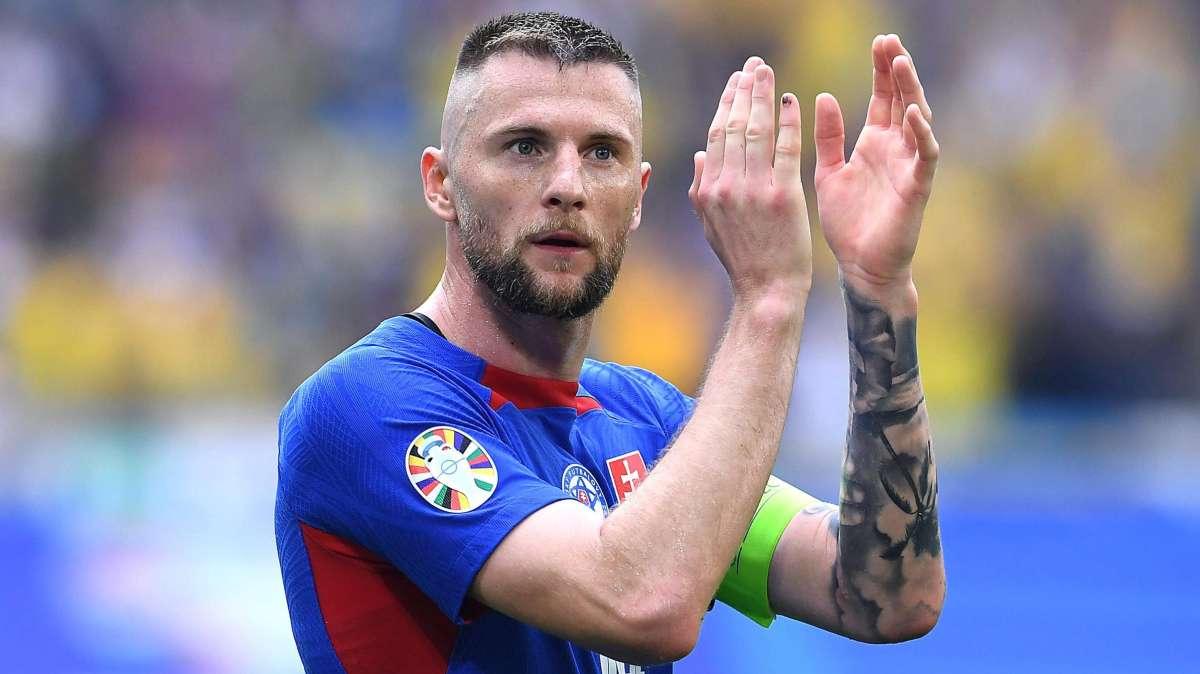 Skriniar: "Sono arrivato in un club enorme, al Fenerbahçe anche per merito di Mourinho"