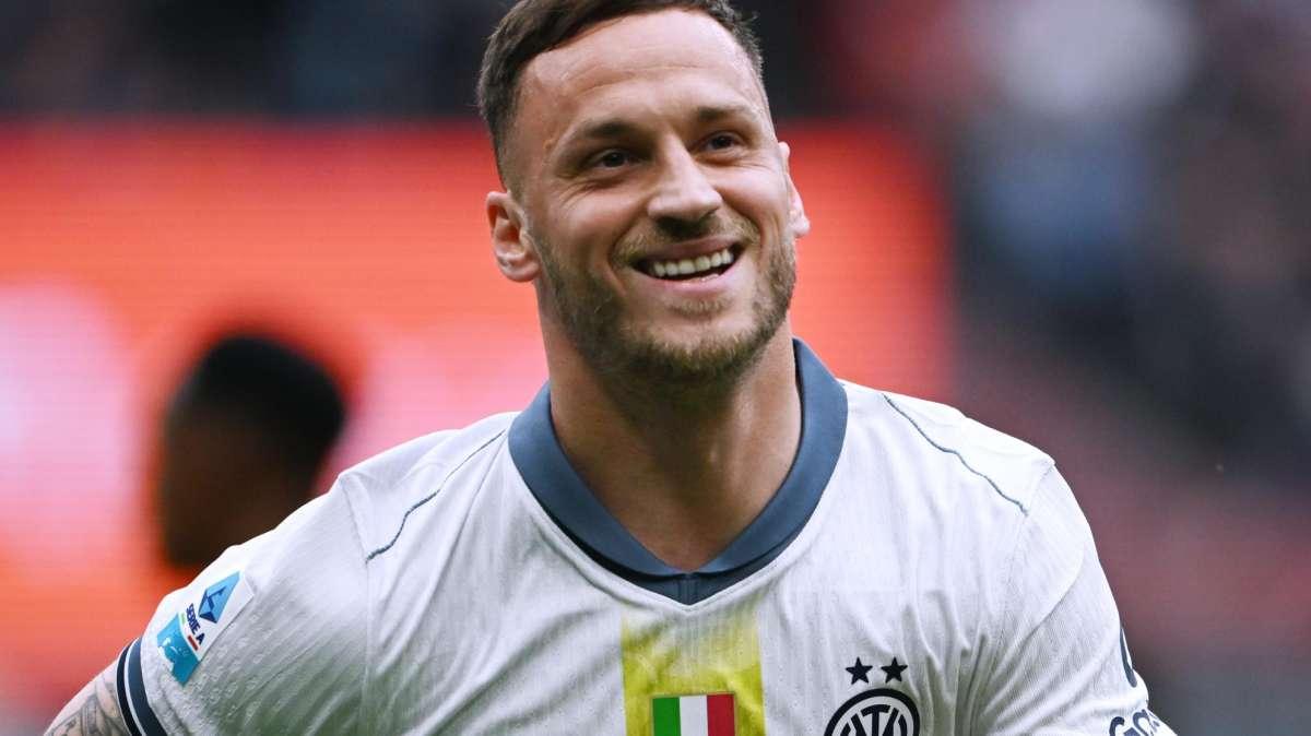 Inter-Cagliari, Arnautovic fa il vuoto. A punti Carlos Augusto e Barella