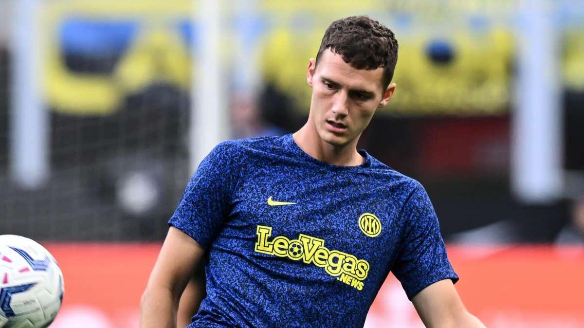 Sky - Arnautovic col dito steccato, ma a disposizione. Pavard torna tra Lazio e Lecce 