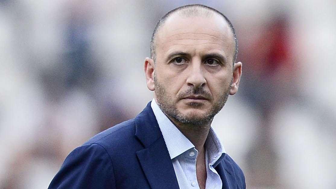 Non solo l'attacco, l'Inter lavora per la difesa e la mediana. Ausilio si muove
