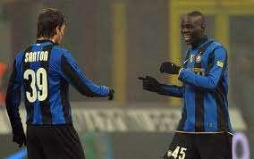 Balotelli vs Santon:  a Manchester è sfida tra amici