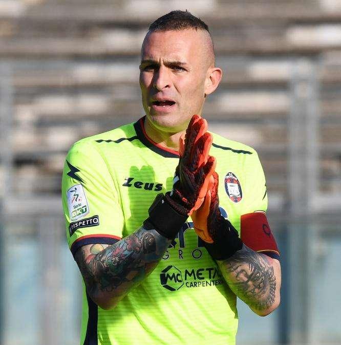 UFFICIALE - Alex Cordaz prolunga con il Crotone, accordo fino al 2021