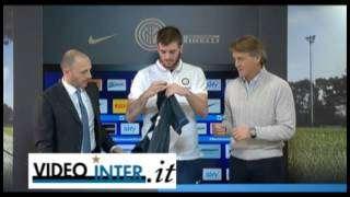 VIDEO - Ecco Santon con la nuova maglia nerazzurra