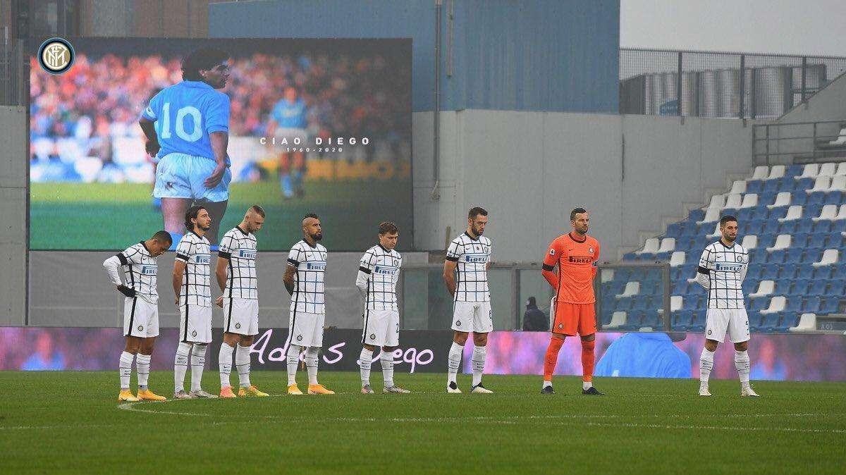Conte su Maradona: "È stato pura poesia, non riesco a credere che non ci sia più. Ci mancherai, Diego"